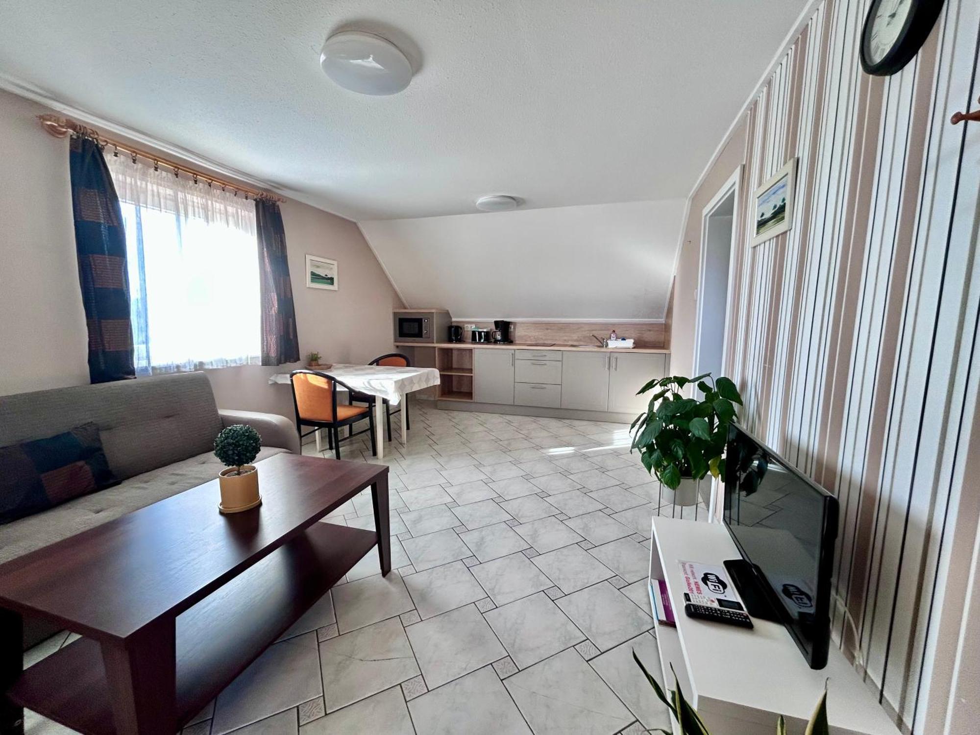 Nemes Apartmanház Hévíz Kültér fotó