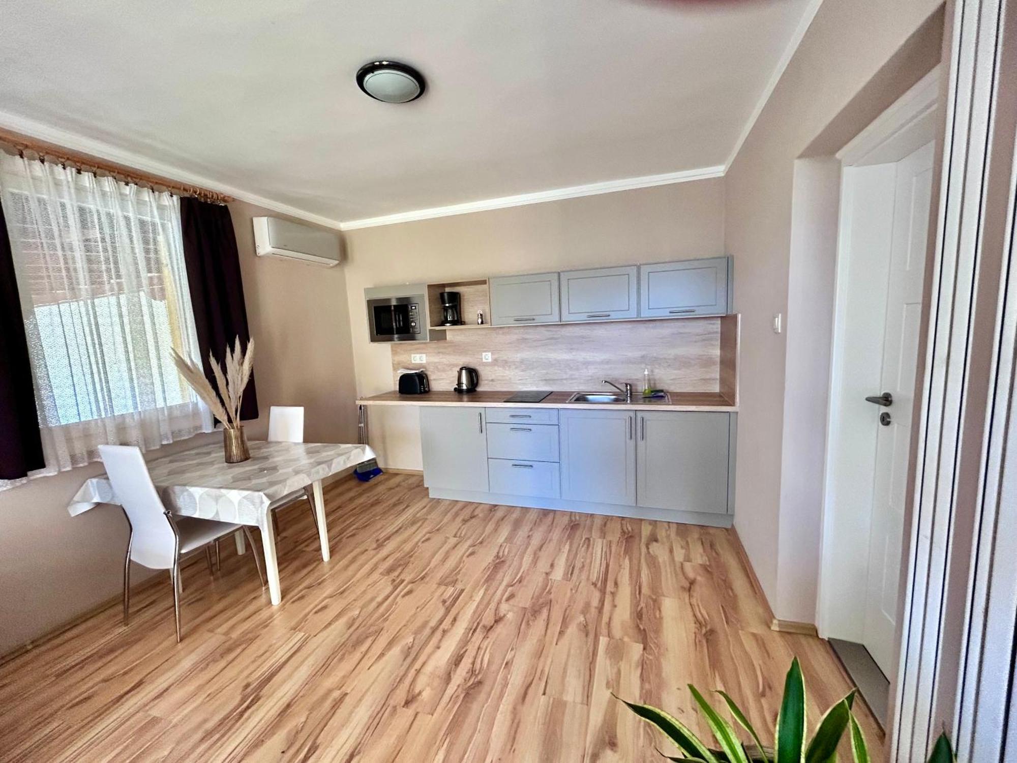 Nemes Apartmanház Hévíz Kültér fotó